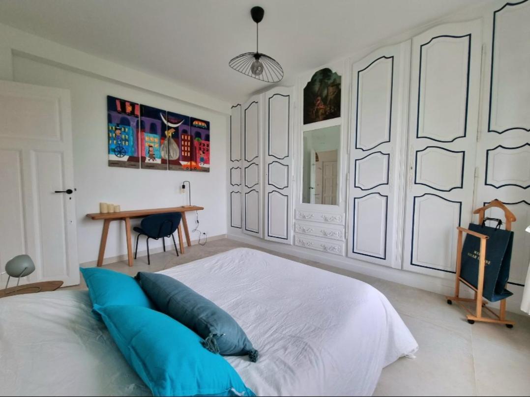 Appartement Spacieux De Standing - Parking Gratuit エクス＝アン＝プロヴァンス エクステリア 写真